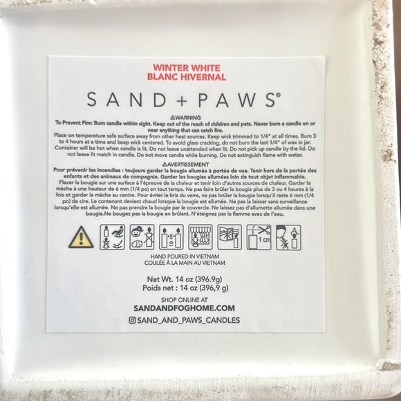 New Sand & Paws 14 oz Winter White Dog House Scented Candle - Picture 3 of 5